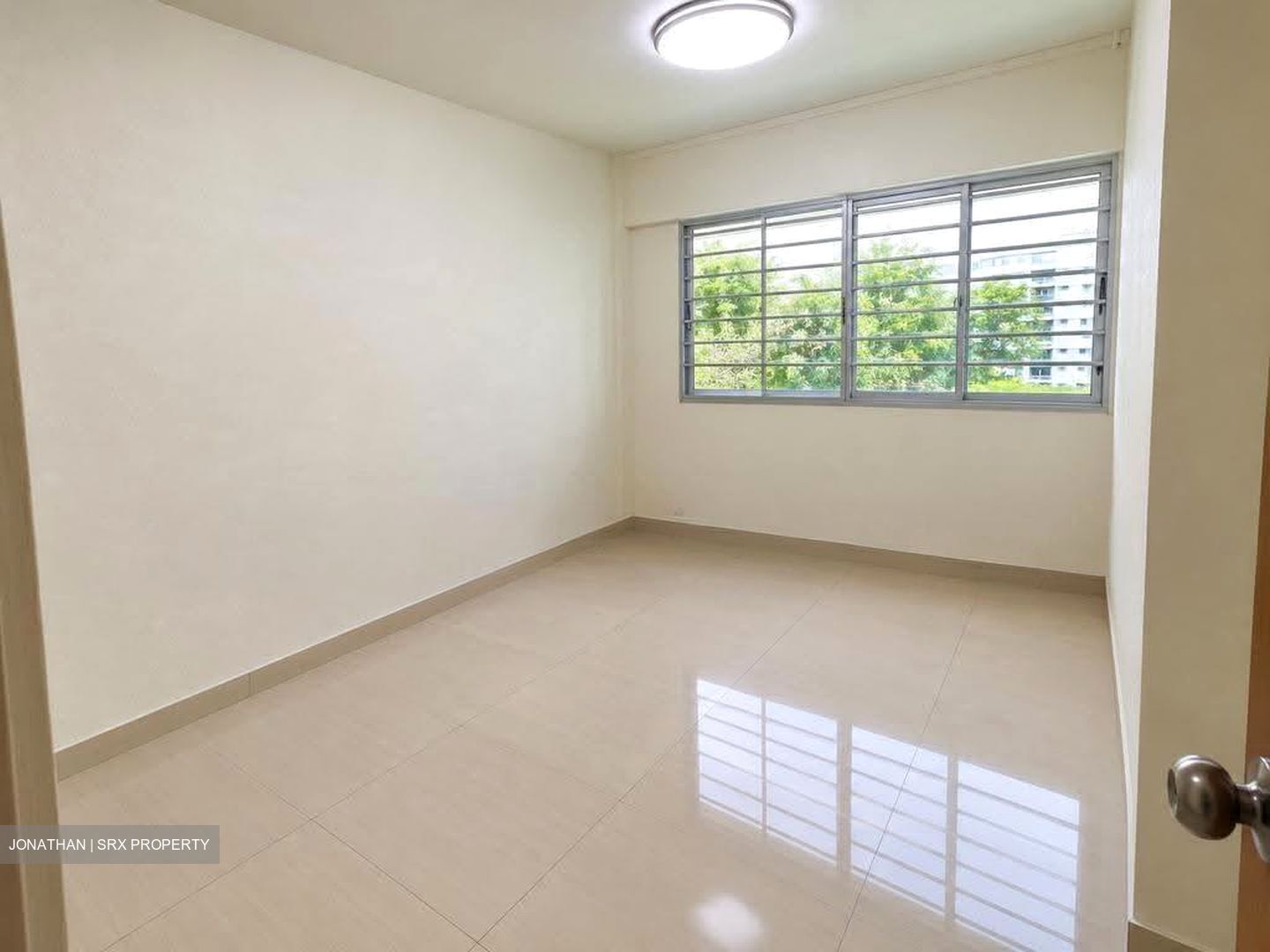 Yishun Sunshine (D27), Office #627821991